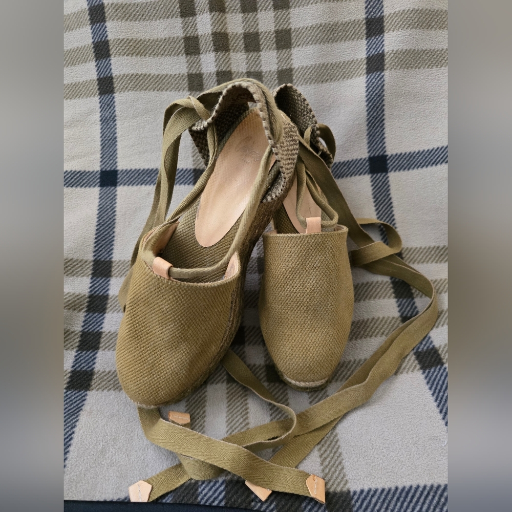 Castaner Campesina Espadrille - Picture 2 of 10